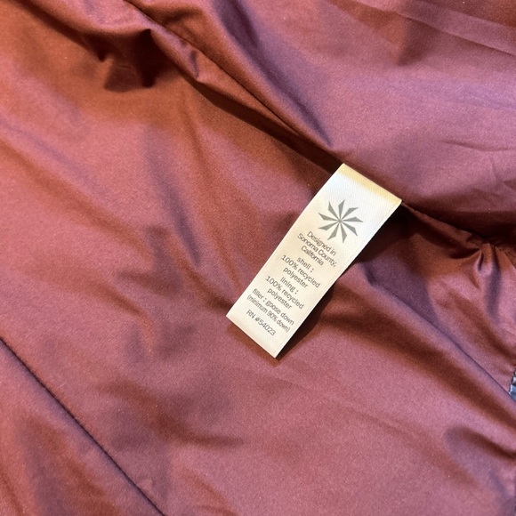 Athleta Navy Quilted Women's Vest - Picture 5 of 10